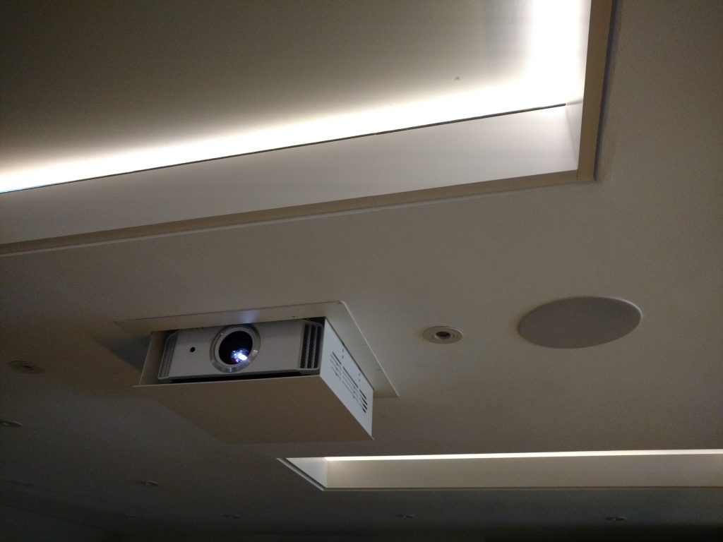projector and screen, home cinema rooms